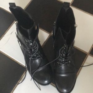 Woman’s biker style boot by avenue 10